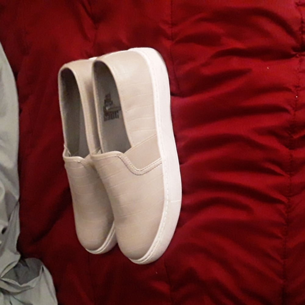 Men's shoes